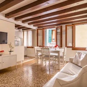 https://san-marco-joy.hotelslidodijesolo.com